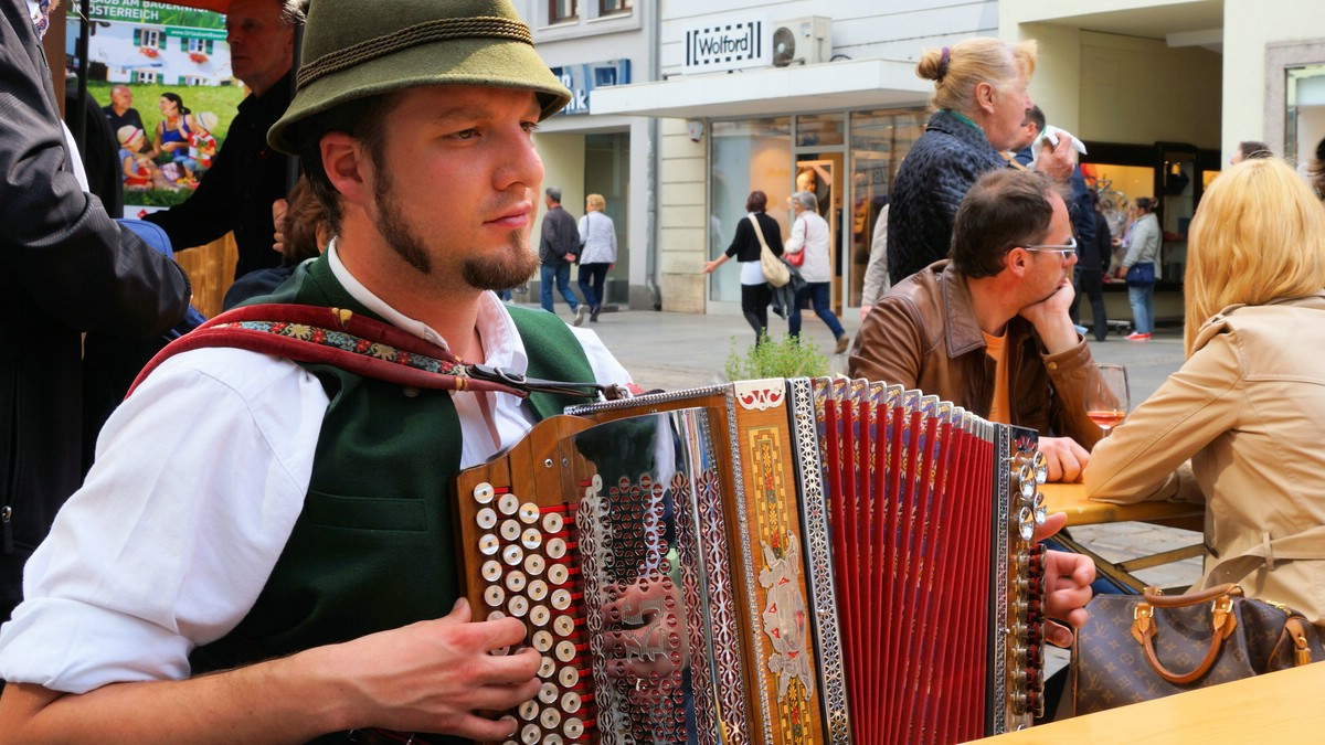 O Fotomagazin / Salzkammergut zu Gast in Linz 2015